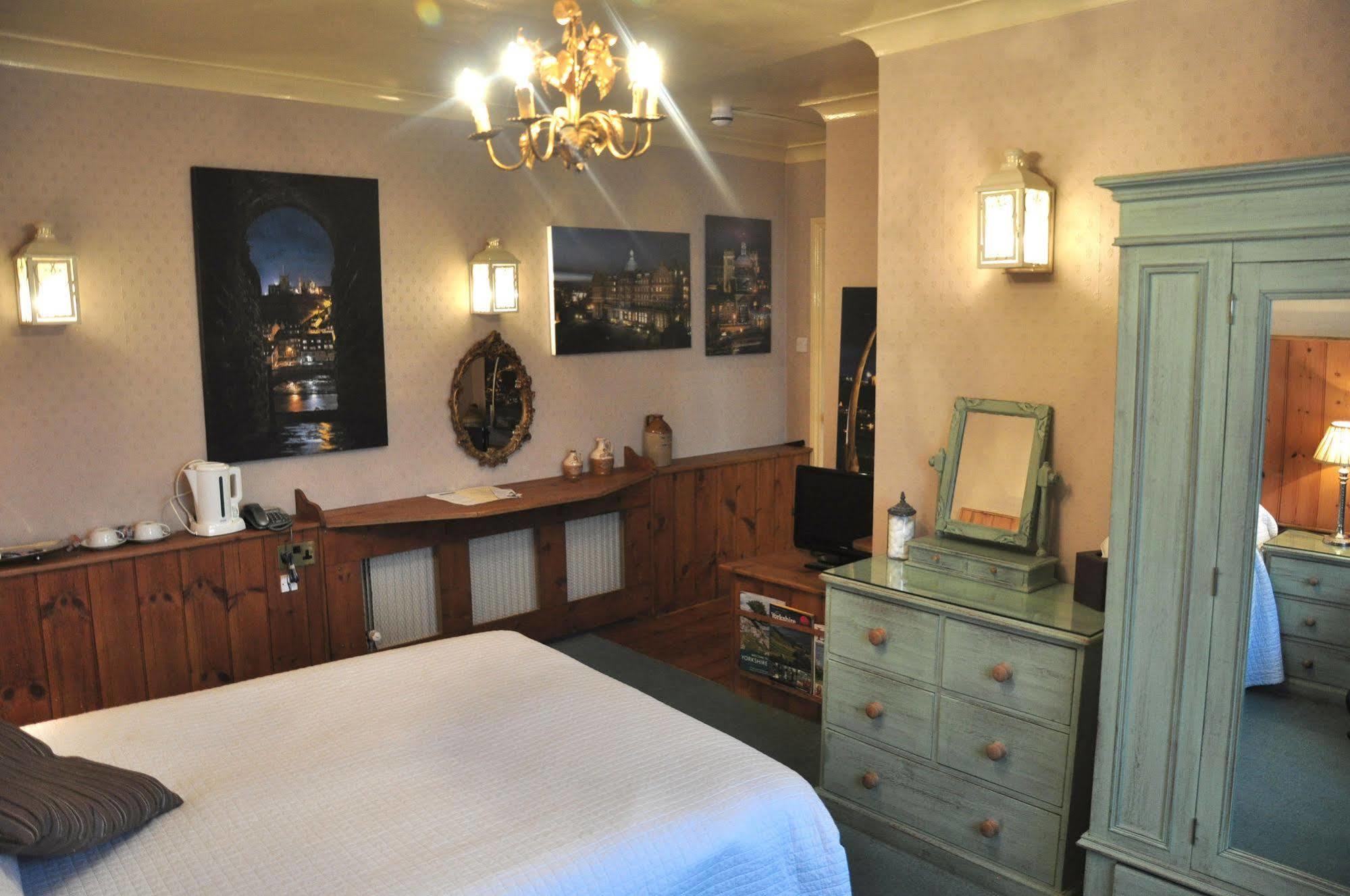 The Inn At Cheltenham Parade 해러게이트 외부 사진